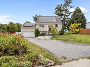 7 Jill Ct, Riverside, RI 02915