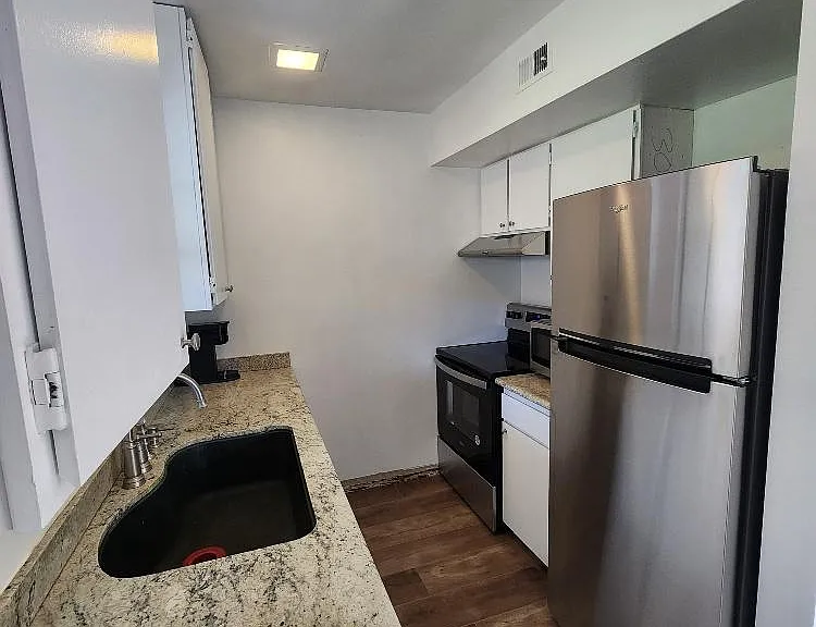5300 E Waverly Dr #C2 — Photo 12