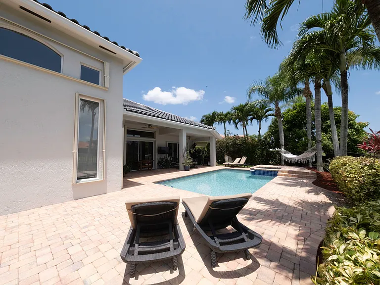 10849 Bal Harbor Dr — Photo 65