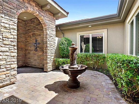 3rd image of 8143 W La Madre Way
