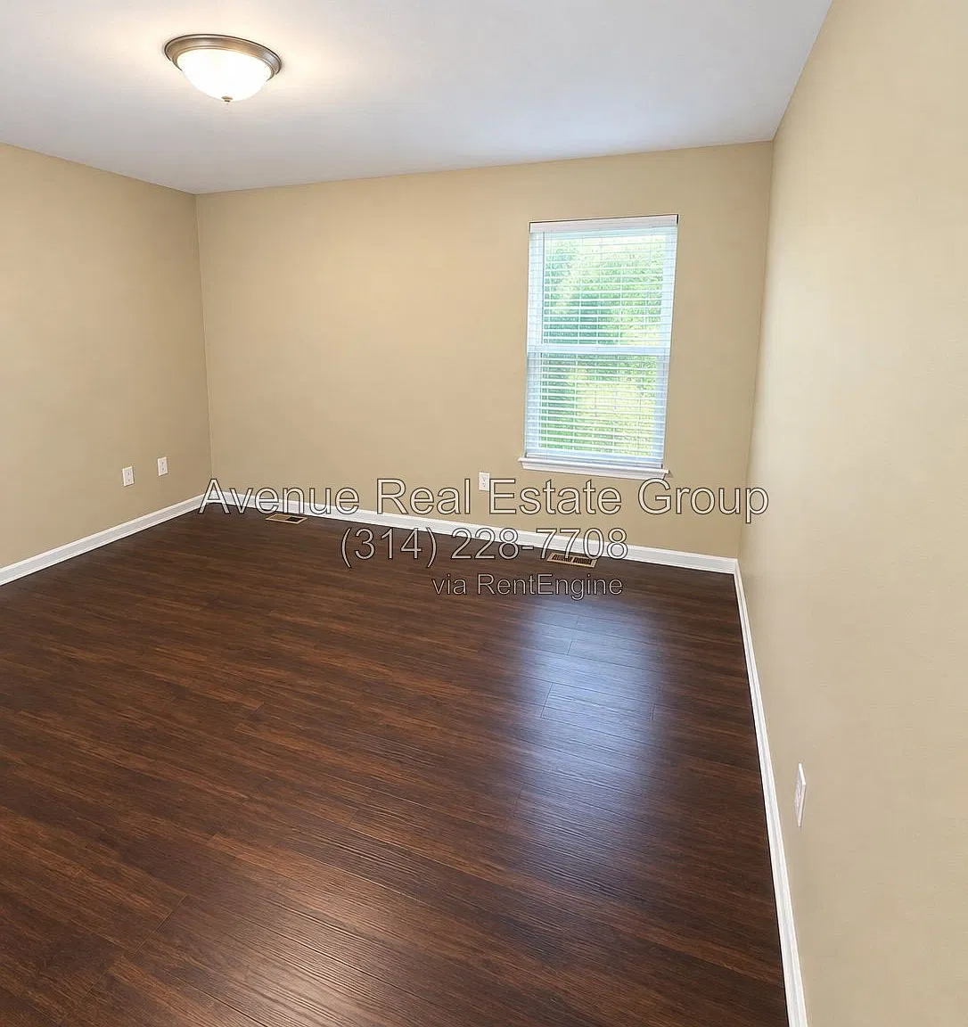 2 bed, 1.0 bath, 1356 sqft, $2,150 — Photo 3