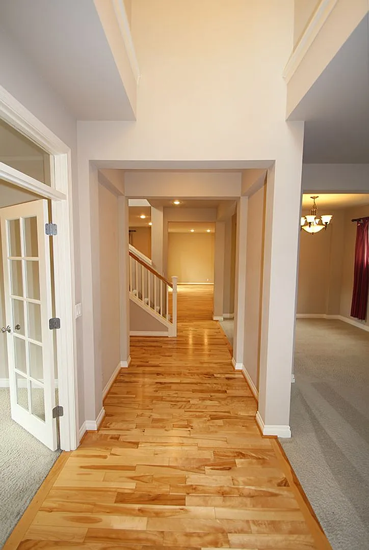 4 Bedroom Redmond Home For Rent With 2 Car Garage! — Photo 2