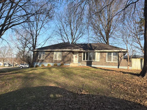 16200 E 31st St S, Independence, MO 64055