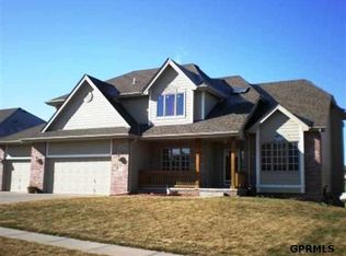6410 N 158th St, Omaha, NE 68116
