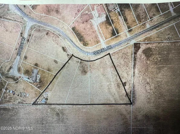 Seneca Drive 1360 1361 #&-1362, Montpelier, OH 43543