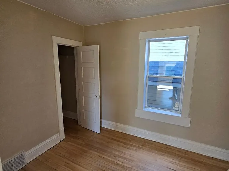 2821 Wicklow St — Photo 8