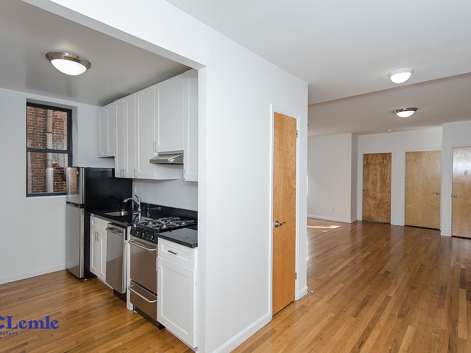 1st image of 1324 Lexington Ave APT 14