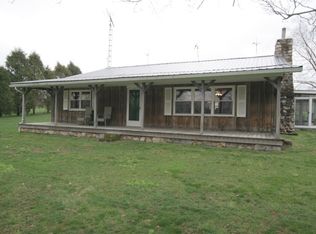 5246 S Club Rd, Huntingburg, IN 47542