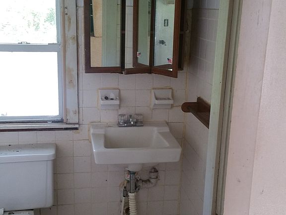 4th image of 2905 Rushland Dr