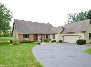 7205 Braemar Cir, Crystal Lake, IL 60014
