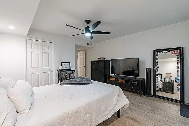 9460 E Mission Ln #116 — Photo 27