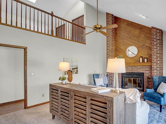 3rd image of 3211 Hidden Meadow Dr