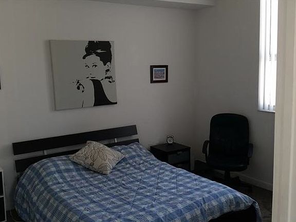 3rd image of 133 NE 2nd Ave APT 2002