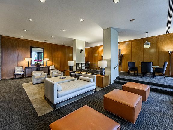 3rd image of 2626 N Lakeview Ave APT 1304