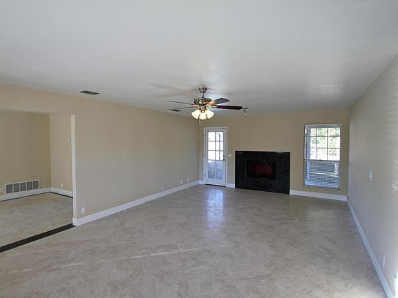 4th image of 8431 Cross Timbers Ct
