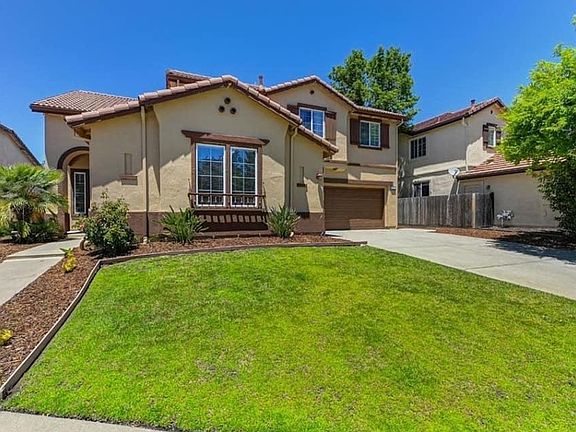 3rd image of 112 Candlewood Ct