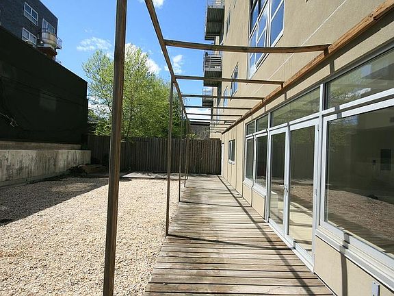 5th image of 100 N 3rd St Unit Grdn 1a