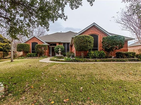 2nd image of 4316 Woodlake Dr