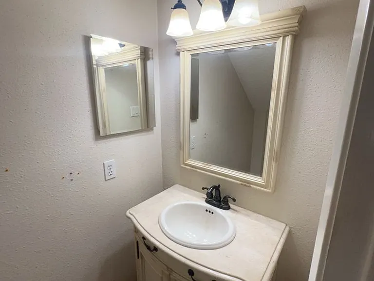 18507 Sweetmeadow Dr — Photo 16