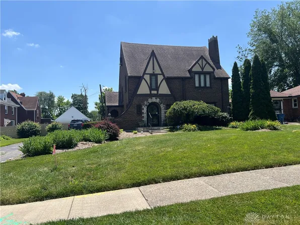 1302 Earlham Dr, Dayton, OH 45406