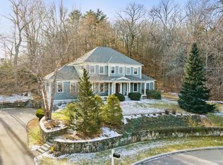 10 Luongo Farm Ln, Lexington, MA 02421