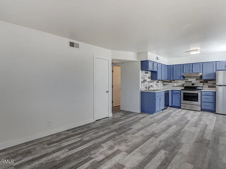 45 N San Jose — Photo 3