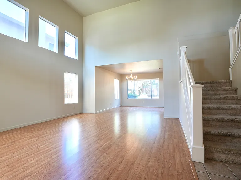 2625 Monroe St — Photo 8
