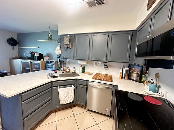 4th image of 10315 Oso Redondo NE
