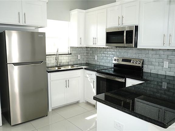 4th image of 2113 E San Andrea St #4
