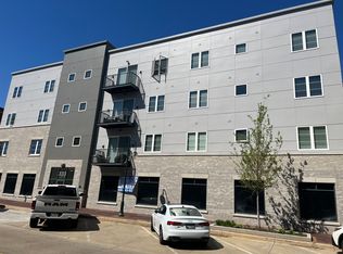 333 S 1st St #200, Saint Charles, IL 60174