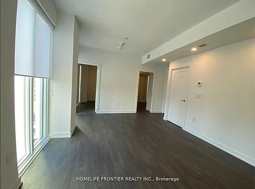 50 McCaul St #1005 Photo 1