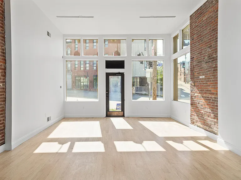 3401 Butler St #1 — Photo 7