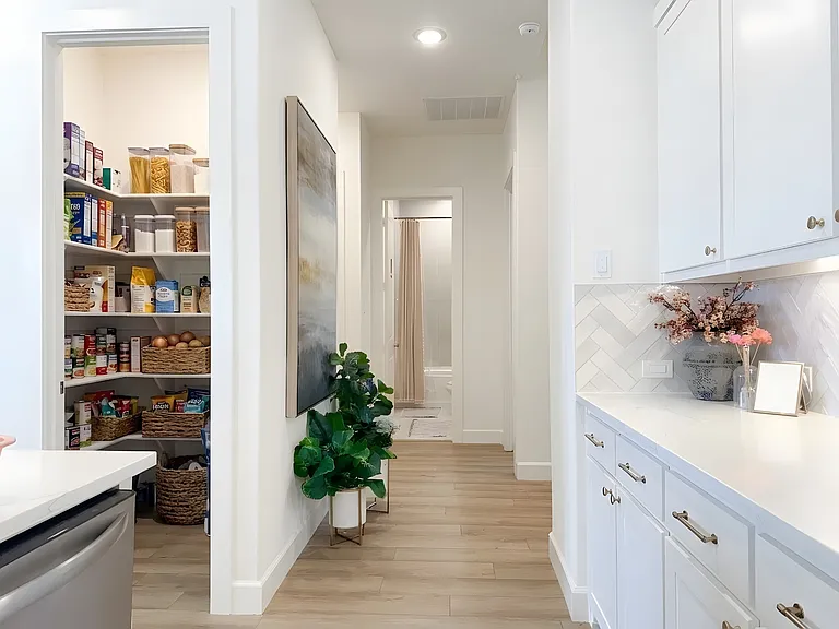 6929 Windfield Way — Photo 7