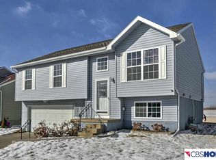 8520 N 155th St, Bennington, NE 68007