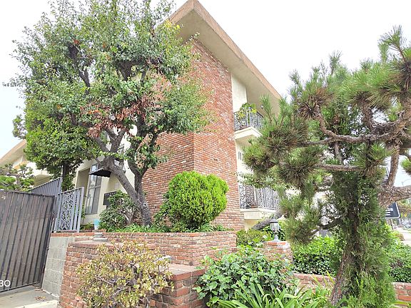 4th image of 11735 Mayfield Ave #9