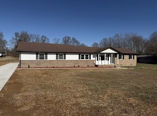 4973 Awalt Rd, Tullahoma, TN 37388