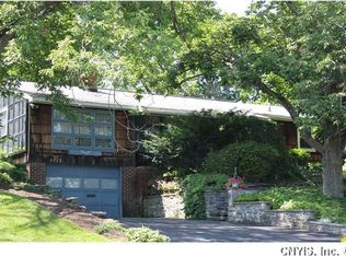 4929 Snow Hill Dr, Syracuse, NY 13215