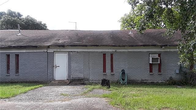 2nd image of 4714 Yancy St