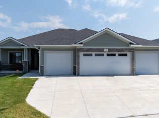 1000 N 106th St, Lincoln, NE 68527