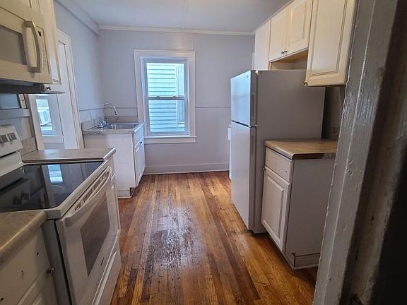 4th image of 677 2nd Ave #2