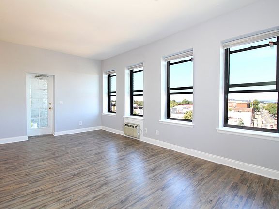 4th image of 43-49 Van Wagenen Ave APT 4D