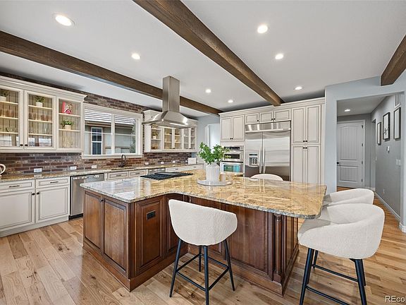 4th image of 10466 Marigold Court