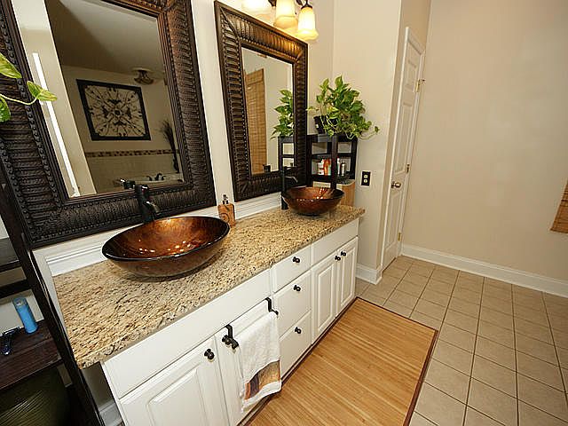 Master Bath
