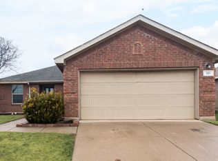 121 Eagle Ranch Dr, Aubrey, TX 76227