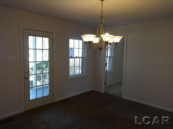 5th image of 516 W Pottawatamie St