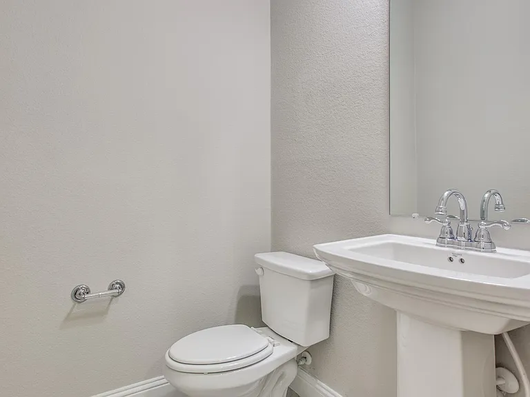 6329 Fortuna Ln — Photo 11