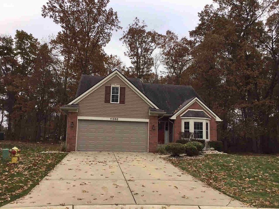 1st image of 11350 Hidden Oaks Dr