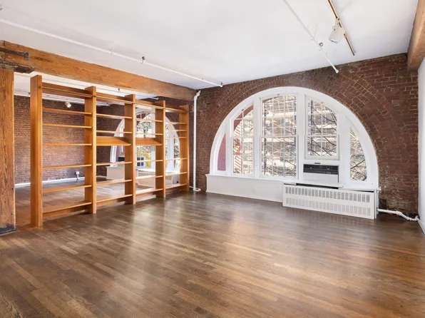 140 Thompson Street image 1 of 9