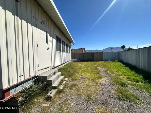 6800 1st St #D, Canutillo, TX 79835