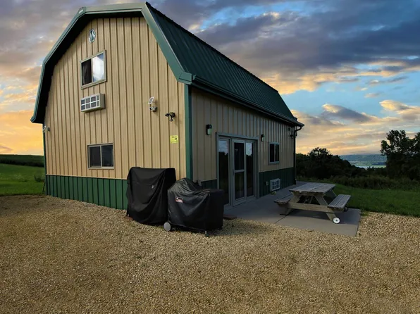 S8351 Lawrence Ridge Rd, De Soto, WI 54624